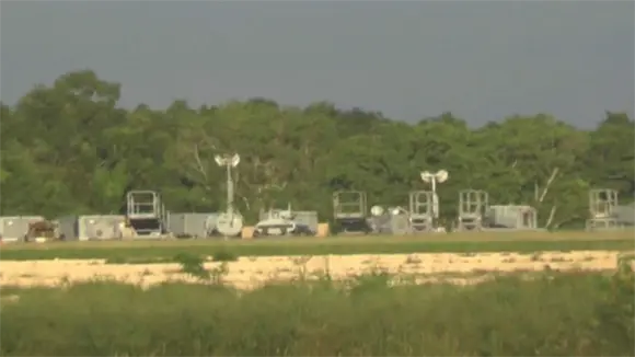 As&iacute; se monta el campamento de EE.UU. en el AILA