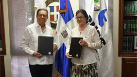 CNSS y UNPHU firman acuerdo para impartir diplomado en seguridad social