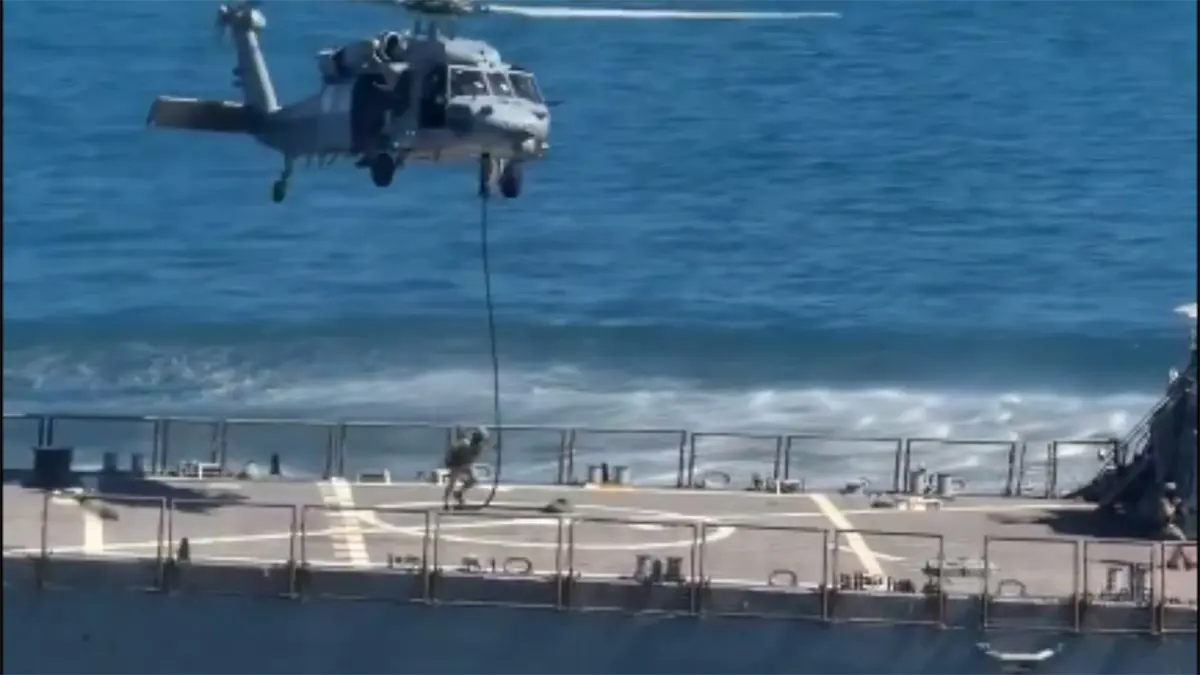 FBI y Guardia Costera participan en incautación de petrolero sancionado cerca de Venezuela