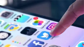 EEUU propone revisión del historial de 5 años de redes sociales a turistas de 42 países