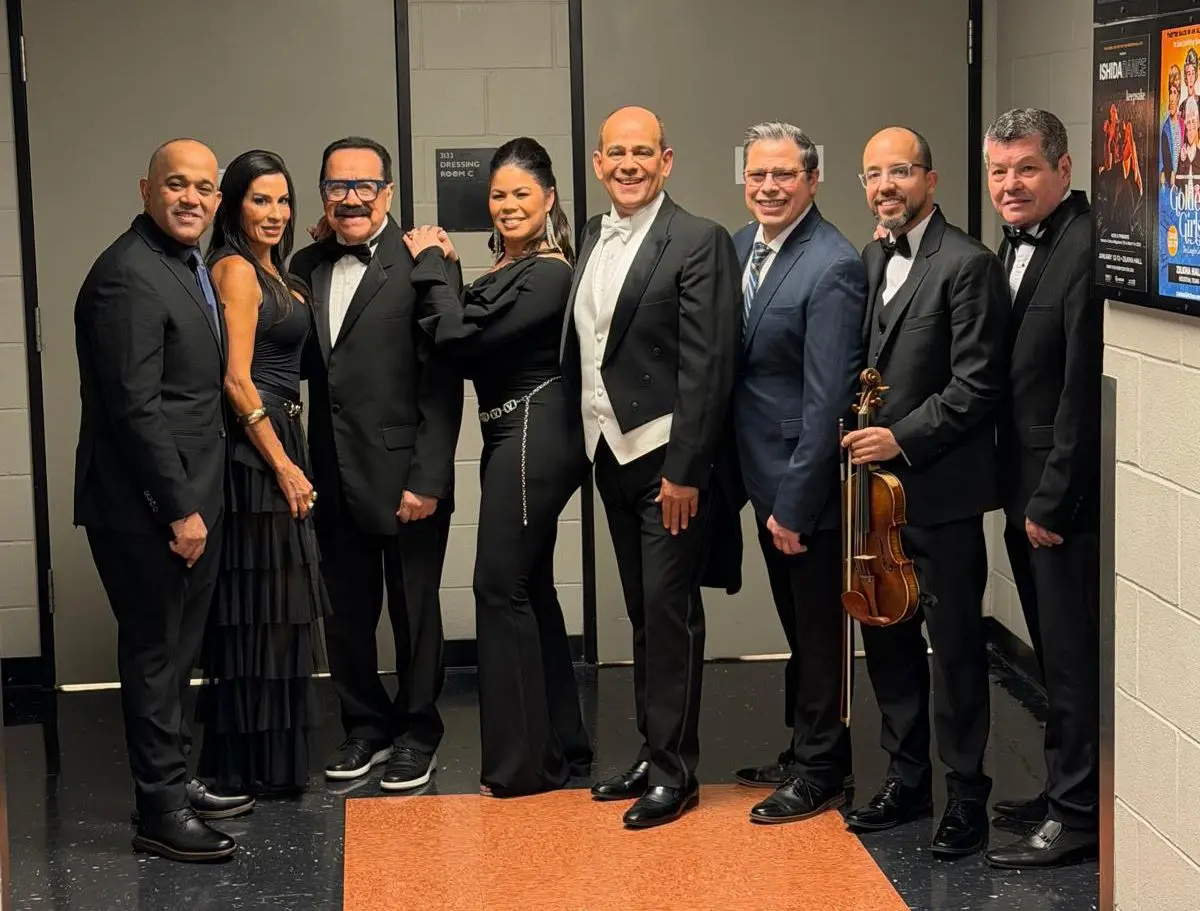 Zulinka y Miguel participan en concierto Latin Christmas en Houston, Texas