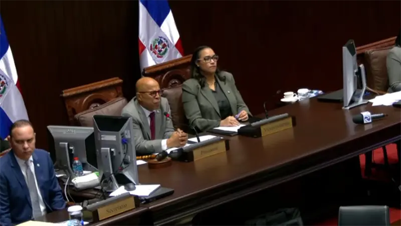 Cámara de Diputados conoce el Presupuesto del 2026, ascendente a 1 billón 744 mil millones