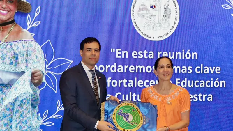 Ministro Roberto Ángel Salcedo asume presidencia pro tempore de CECC-SICA en Panamá