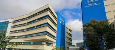 Dos heridos graves por explosión en el edificio In Tempo permanecen en la Unidad de Quemados del Aybar