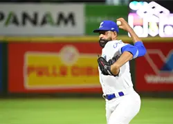 C&eacute;sar Valdez lanza cinco entradas y gu&iacute;a victoria del Licey sobre Gigantes del Cibao