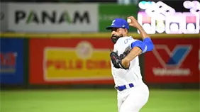 César Valdez lanza cinco entradas y guía victoria del Licey sobre Gigantes del Cibao