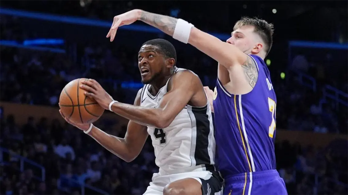 Los Spurs vencen a los Lakers y avanzan para enfrentar a Oklahoma City en Las Vegas