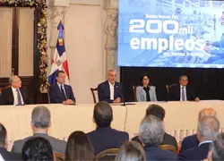 Zonas francas dominicana generan más de 200 mil empleos directos y aumentan exportaciones en 2025