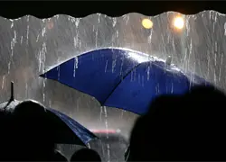 Vaguada prefrontal provoca aguaceros y r&aacute;fagas de viento en gran parte del pa&iacute;s