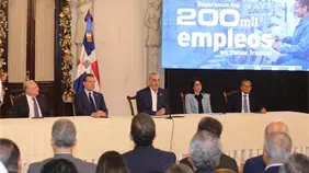 Abinader celebra cifra récord de 200,134 empleos directos en zonas francas