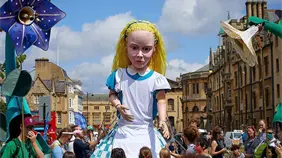 Donan a Oxford el ejemplar de Alicia en el país de las maravillas que guardaba Carroll Donan a Oxford el ejemplar de Alicia en el país de las maravillas que guardaba Carroll