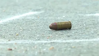 Policía investiga muerte de niño de 10 años en tiroteo en Villa Duarte; su madre y dos vecinos siguen hospitalizados