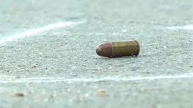 Policía investiga muerte de niño de 10 años en tiroteo en Villa Duarte; su madre y dos vecinos siguen hospitalizados