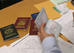 Desmantelan en Colombia red que tramitaba pasaportes para dominicanos prófugos de Justicia