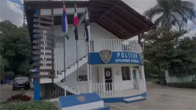 Incidente entre turistas y agentes de Politur en Jarabacoa