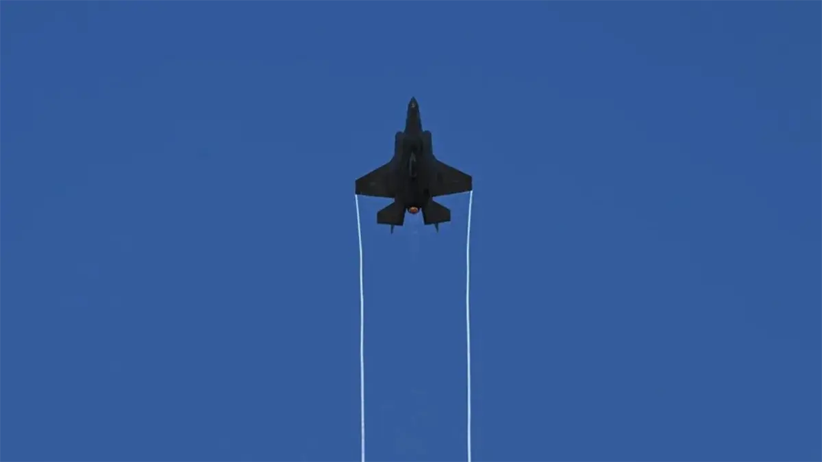 Venezuela denuncia intento de intimidación de EE.UU. con sobrevuelo de aviones de combate