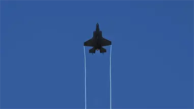 Venezuela denuncia intento de intimidación de EE.UU. con sobrevuelo de aviones de combate Venezuela denuncia intento de intimidación de EE.UU. con sobrevuelo de aviones de combate