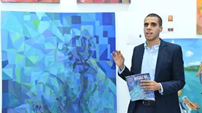 ART GABANGI 2025 reconoce a Engel Segura como artista emergente del año