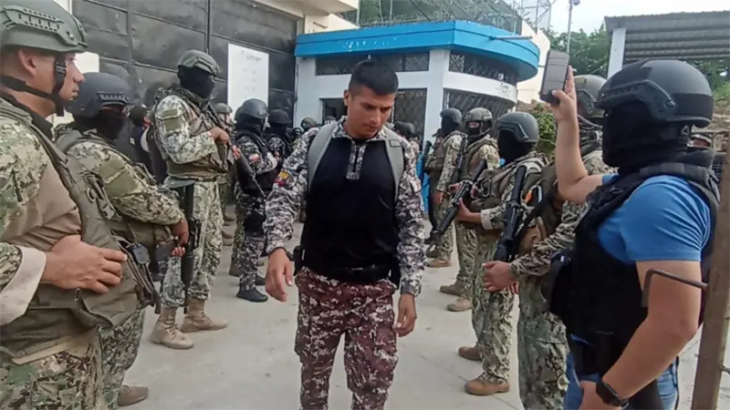 Liberados 70 trabajadores retenidos por hombres armados en mina de esmeraldas en Colombia