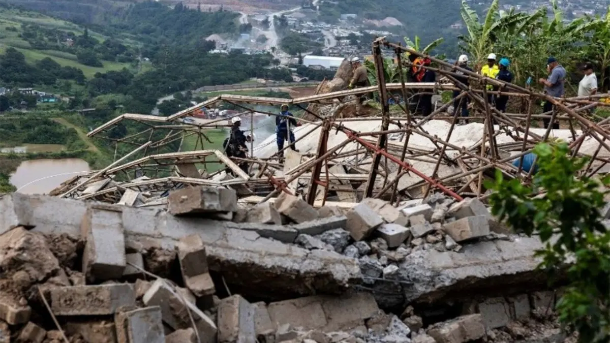 Al menos tres muertos por el derrumbe de un templo hindú en construcción en Sudáfrica
