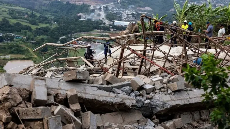 Al menos tres muertos por el derrumbe de un templo hindú en construcción en Sudáfrica