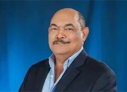 Ramón Alburquerque rechaza "consideración especial" a Santiago Hazim por caso Senasa