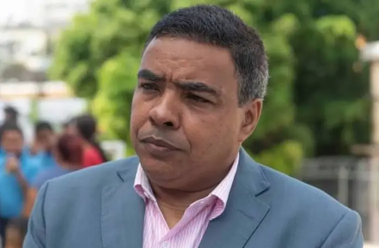 William Pérez Figuereo valora medidas de seguridad vial en Malecón Santo Domingo