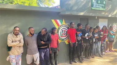 Ejército detiene 15 haitianos indocumentados en operativo en Guayubín