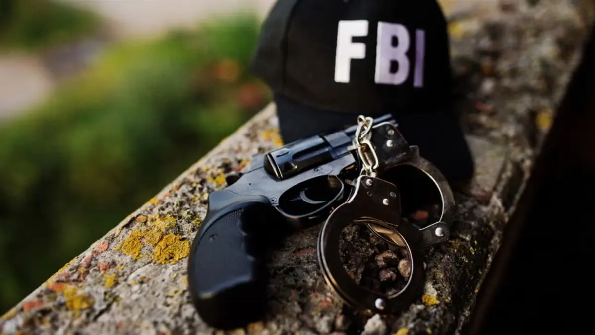 FBI arresta a cinco personas acusadas de planear un ataque terrorista en California