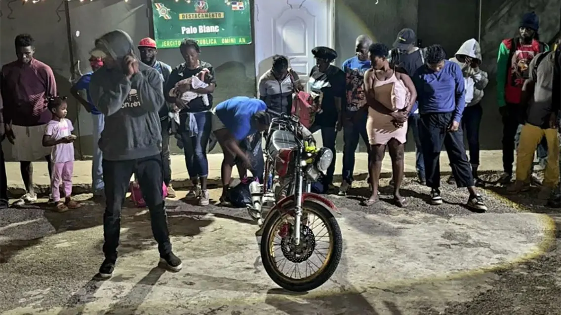Ejército detiene motociclista que guiaba grupo de 22 haitianos indocumentados en Dajabón