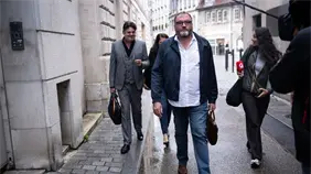 El anestesista francés acusado de 12 muertes: No soy un envenenador