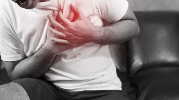 Cardiólogo alerta sobre el aumento del "síndrome del corazón festivo" en temporada de celebraciones Cardiólogo alerta sobre el aumento del "síndrome del corazón festivo" en temporada de celebraciones