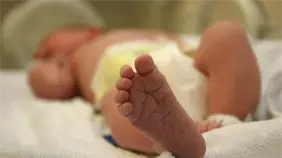 Un bebé de dos semanas murió de frío, denuncia el ministerio de Sanidad Un bebé de dos semanas murió de frío, denuncia el ministerio de Sanidad