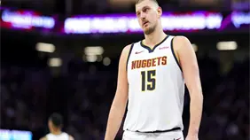 Jokic gana el pulso a Durant y los Mavs caen en Utah pese a 42 puntos de Flagg Jokic gana el pulso a Durant y los Mavs caen en Utah pese a 42 puntos de Flagg