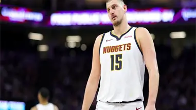 Jokic gana el pulso a Durant y los Mavs caen en Utah pese a 42 puntos de Flagg