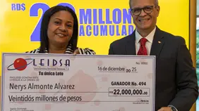 Leidsa entrega de 22 millones a la ganadora 494 del Loto