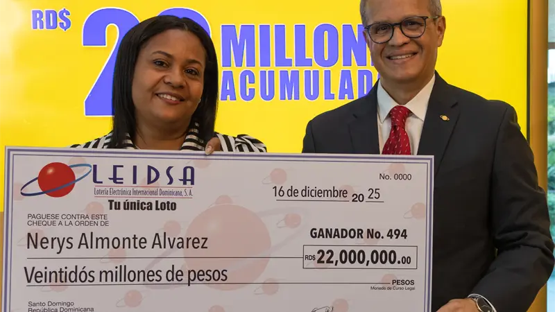 LEIDSA entrega de 22 millones a la ganadora 494 del Loto