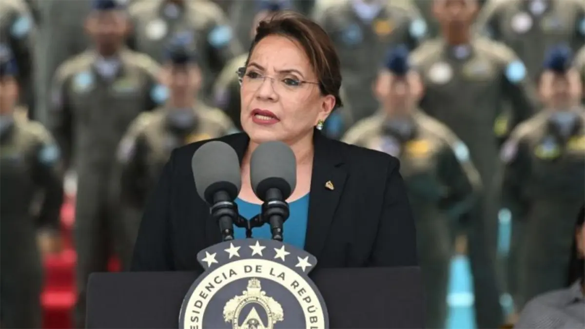 La presidenta de Honduras denuncia un golpe contra su Gobierno tras la liberación de Juan Orlando Hernández