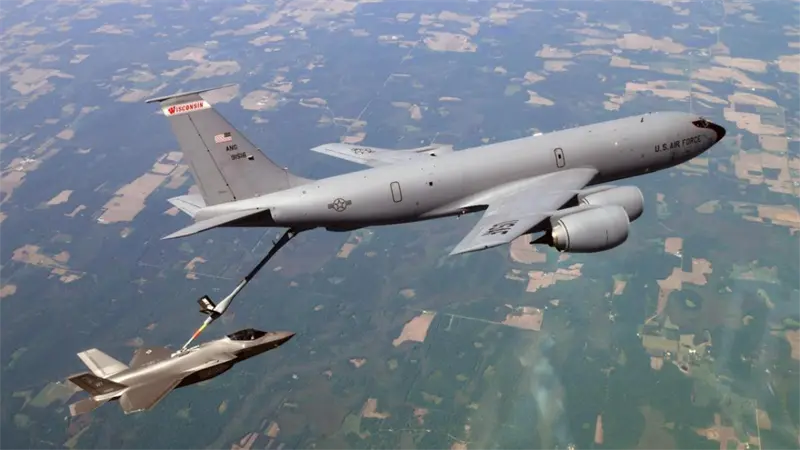 Un segundo avi&oacute;n evita una colisi&oacute;n con un avi&oacute;n militar de EE.UU. cerca de Venezuela