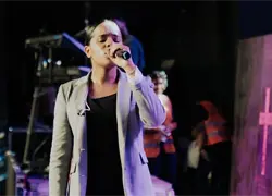 Concierto Adoramos Juntos en Navidad congrega miles en Avenida Isabel Aguiar