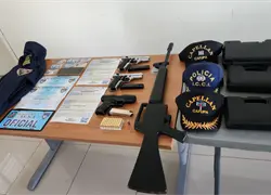 Polic&iacute;a ocupa armas de fuego y objetos il&iacute;citos durante allanamientos en La Vega y Barahona