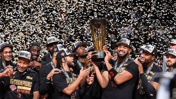 Los Knicks doblegan a los Spurs y conquistan la NBA Cup