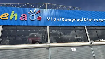 MIVED clausura Plaza Zehao en Samaná por operar sin licencia de construcción