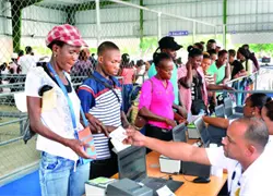 "No habr&aacute; plan de regularizaci&oacute;n en Rep&uacute;blica Dominicana", afirma Faride Raful