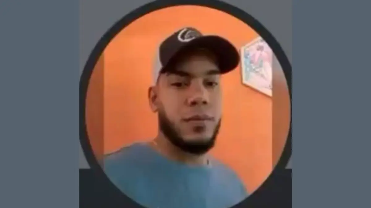 Joven resulta herido tras caerle un ascensor en el rostro en almacén de tabaco en Moca