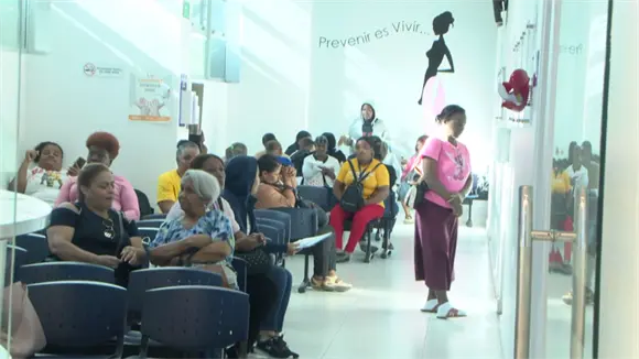 Paciente con c&aacute;ncer denuncia m&aacute;s de dos semanas sin tratamiento por falta de cobertura de Senasa