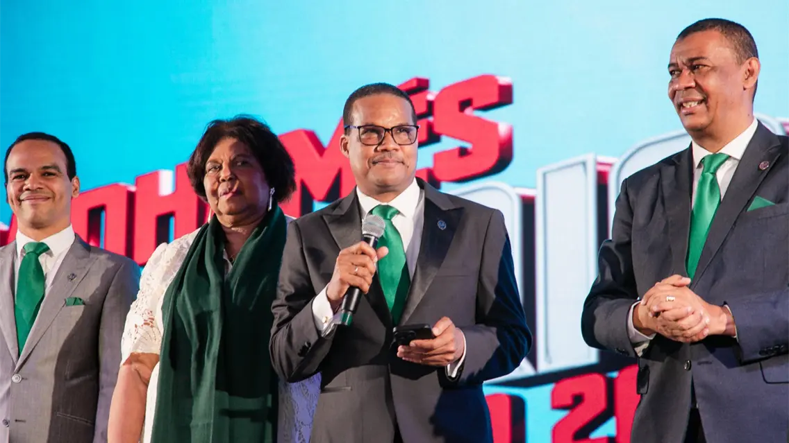 Radhamés Silverio ofrece tradicional fiesta uasdiana para servidores académicos y administrativos