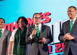 Radham&eacute;s Silverio ofrece tradicional fiesta uasdiana para servidores acad&eacute;micos y administrativos