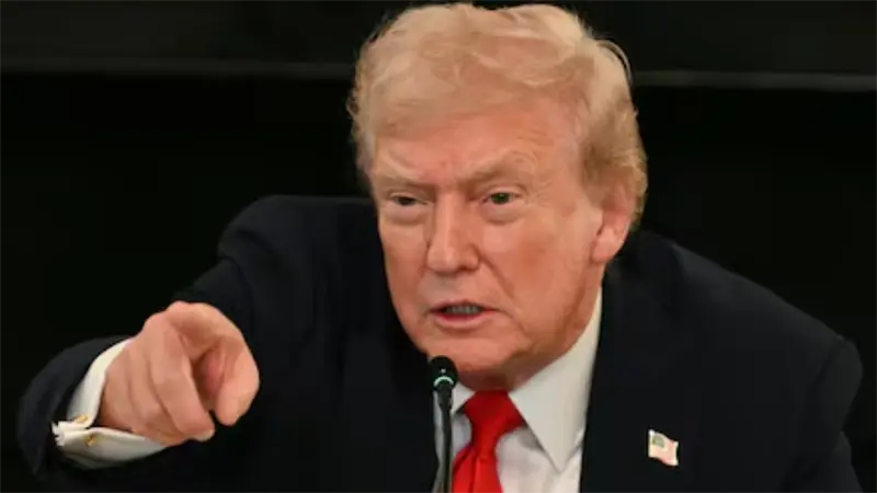 Trump dice que Venezuela le quit&oacute; derechos petroleros a EE.UU. y los quiere de vuelta