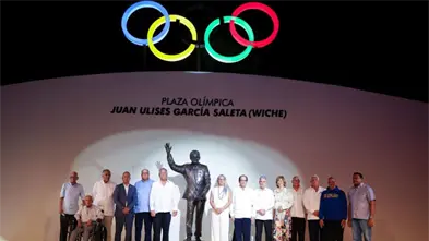 Fundación Juan Ulises García Saleta, inaugura plaza olímpica en honor al padre del olimpismo